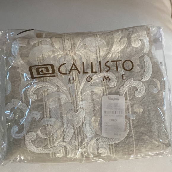 Neiman Marcus Callisto Home CATTIVO CARTOUCHE Euro Sham 100% Linen NWT - Picture 6 of 6